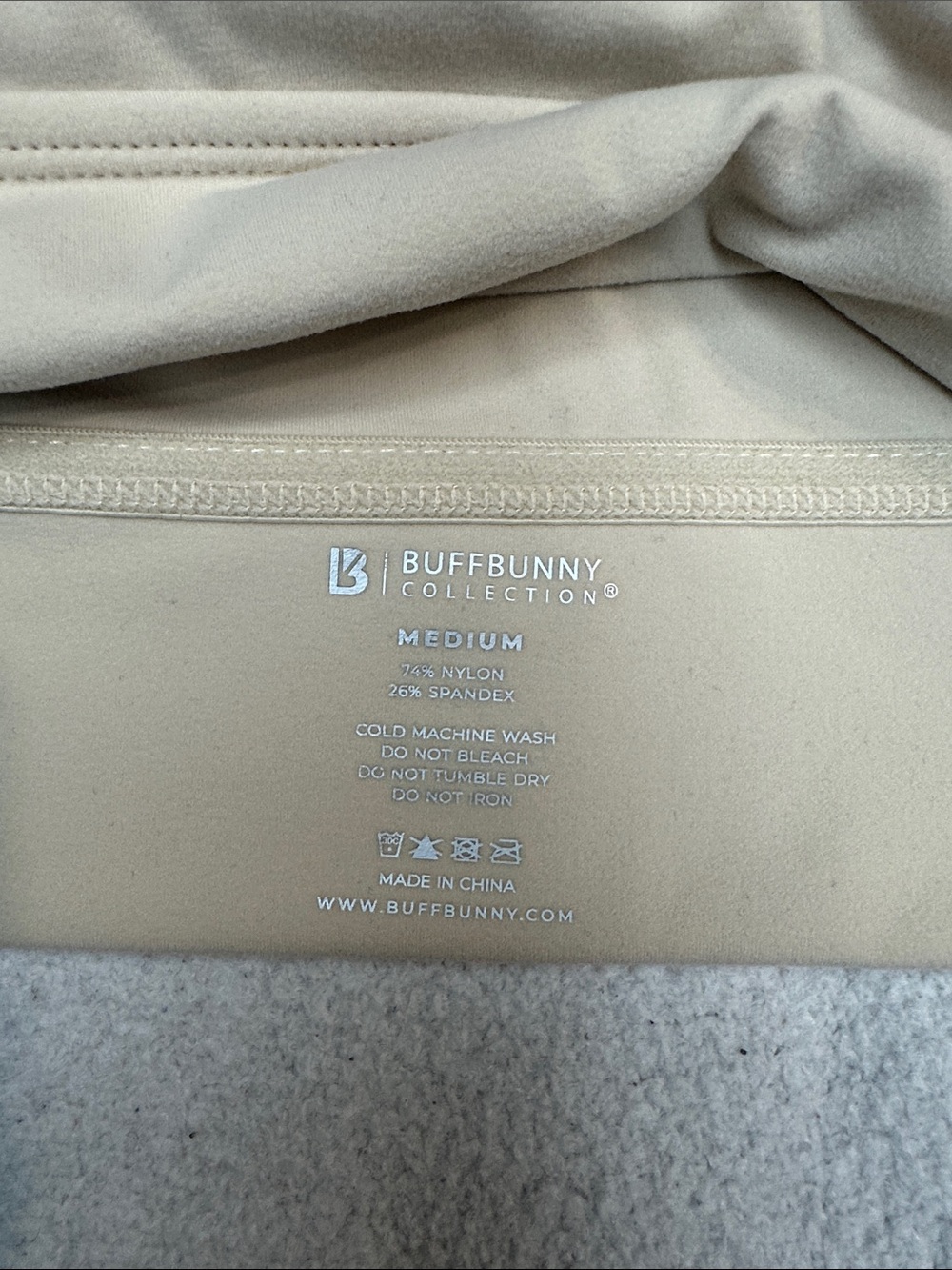 Buffbunny Collection sports bra M NWOT - Picture 3 of 6